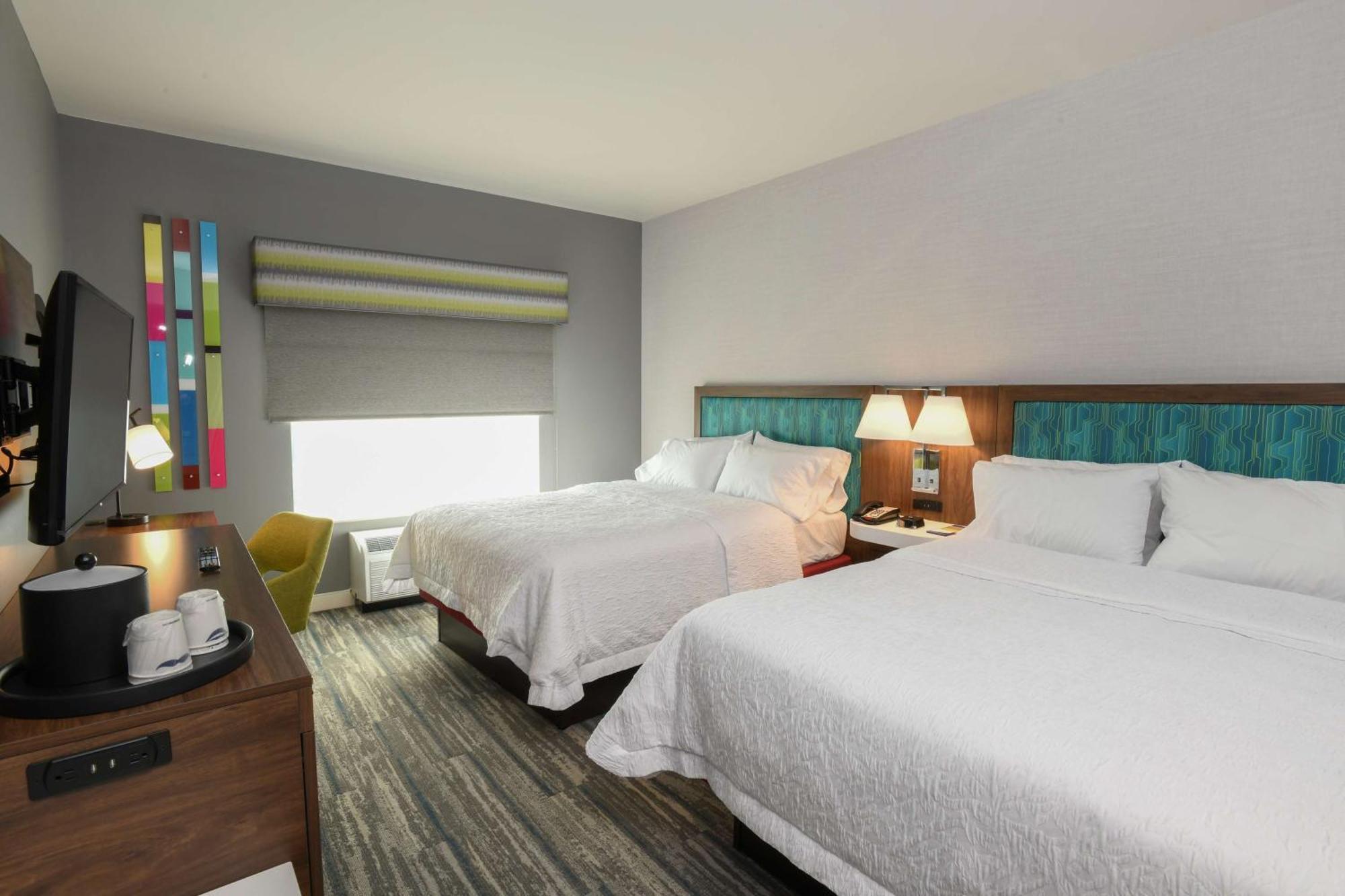 Hampton Inn & Suites Cincinnati Liberty Township West Chester Exterior photo