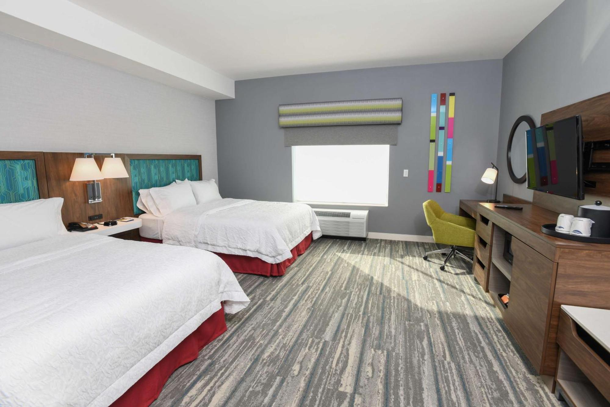 Hampton Inn & Suites Cincinnati Liberty Township West Chester Exterior photo