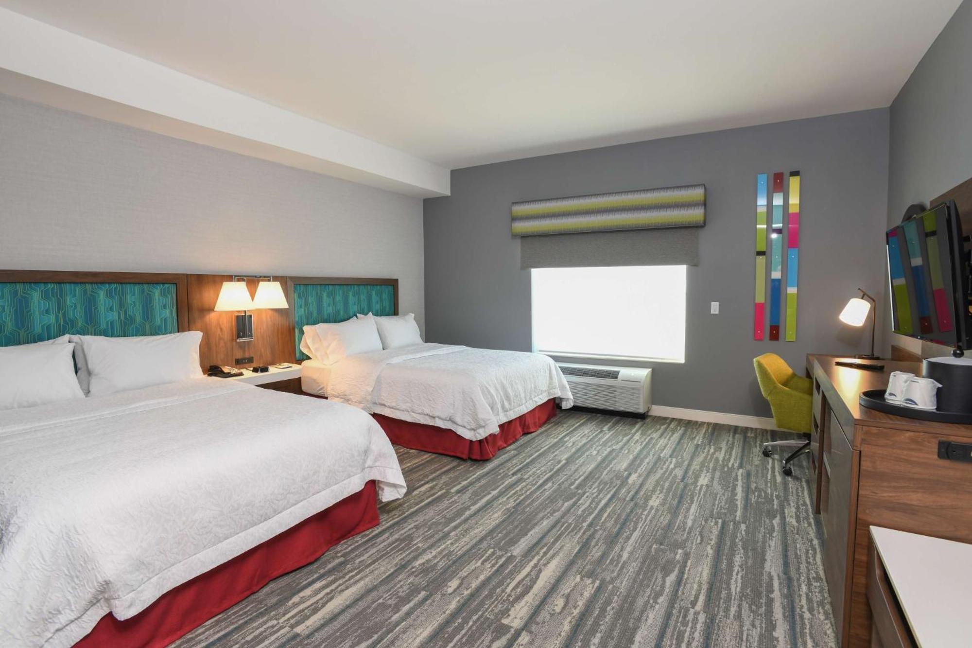 Hampton Inn & Suites Cincinnati Liberty Township West Chester Exterior photo